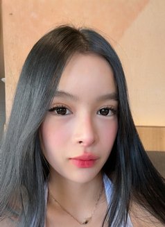 Jennie - puta in Manila Photo 4 of 9