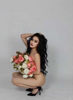 Jennie - escort in Bangkok Photo 6 of 13