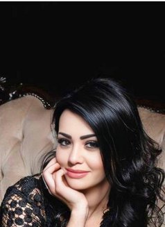 Jennie - escort in Pune Photo 2 of 10