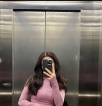 Jennie - puta in Pune Photo 9 of 10