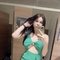 Jennie Sexy Ladyboy Thailand - Acompañantes transexual in Bangkok Photo 1 of 7