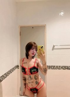 Jennie - puta in Bangkok Photo 5 of 6