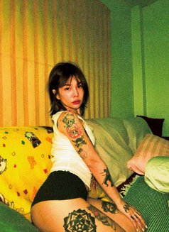 Jennie - puta in Bangkok Photo 15 of 20