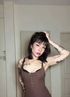 Jennie - puta in Bangkok Photo 4 of 13