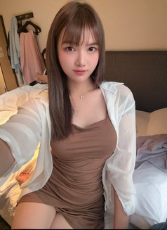 Jennie - escort in Bangkok Photo 2 of 26