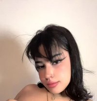 Jennieee - escort in Shanghai