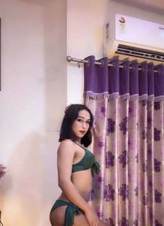 Jennifeer - Transsexual escort in Kolkata Photo 24 of 26