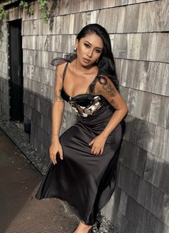 Jennifer BIG BUTT and FLUENT ENGLISH - escort in Bali Photo 25 of 25