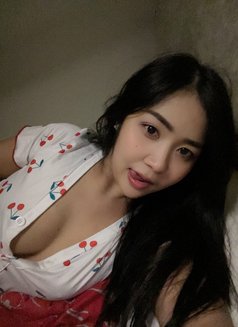 Jennifer - escort in Al Manama Photo 1 of 7