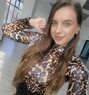 Jennifer - escort in Mumbai Photo 5 of 5