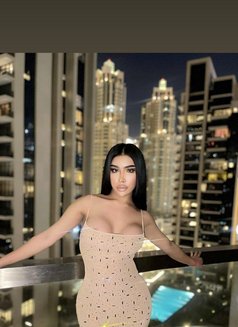 Jennifer Horny Cim 69 - Transsexual escort in Abu Dhabi Photo 16 of 20