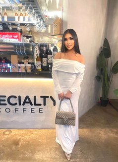 Jennifer Horny Cim 69 - Transsexual escort in Abu Dhabi Photo 14 of 16