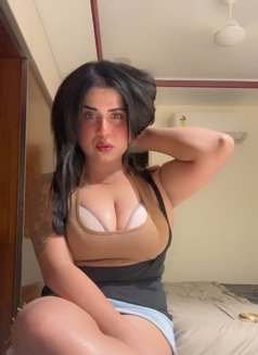 Jennifer - puta in Mumbai Photo 14 of 15