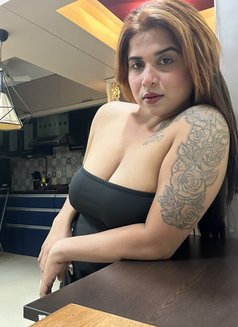 Jennifer - puta in Mumbai Photo 4 of 15