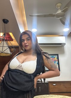 Jennifer - puta in Mumbai Photo 10 of 15