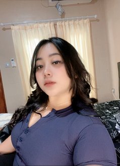 Jennifer - escort in Bali Photo 4 of 5