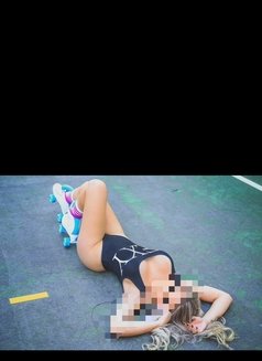 Jennifer Jade - escort in Singapore Photo 2 of 13