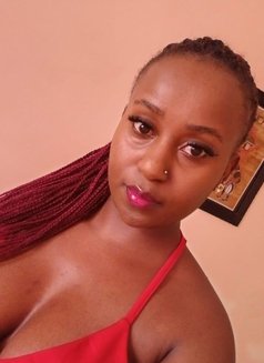 Jennifer - puta in Nairobi Photo 1 of 1