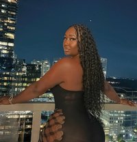 Jennifer - escort in Erbil Photo 1 of 3