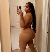 Jennifer - escort in Erbil Photo 1 of 3