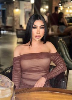 Jennifer Sexy So Hot Cim 69 - Transsexual escort in Abu Dhabi Photo 9 of 12