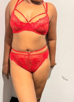 Jennifer Shamil - escort in Colombo Photo 2 of 11