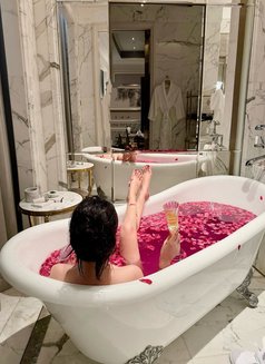 Jennifer - escort in Bangkok Photo 10 of 11