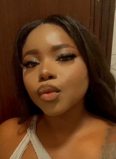 Jennifer - escort in Dubai Photo 6 of 6