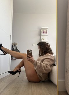 Jenny - escort in Khobar Photo 5 of 8