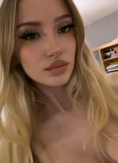 Jenny beautiful - escort in Riyadh Photo 5 of 8
