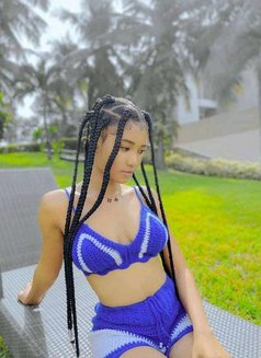 Jenny - puta in Şalālah Photo 1 of 3