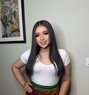 Jenny - puta in Abu Dhabi Photo 1 of 9