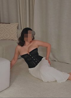 Jenny - escort in Ahmedabad Photo 1 of 3