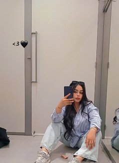 Jenny - escort in Al Juffair Photo 7 of 11