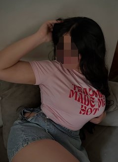 Jenny - escort in Maldives Photo 3 of 3