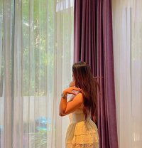 Jenny - puta in Ahmedabad