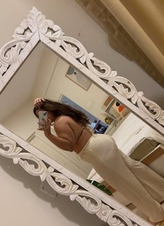 Jenny - escort in Pondicherry Photo 1 of 2