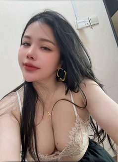 Jenny good massage 60$ - escort in Singapore Photo 1 of 5