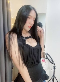 Jenny - Transsexual escort in Shanghai Photo 3 of 10