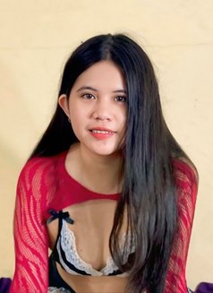 Jenny - escort in Manila Photo 10 of 13