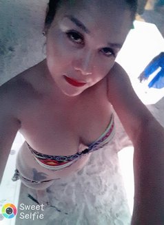 Jenny - escort in Manila Photo 5 of 8