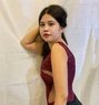 Jenny - escort in Manila Photo 1 of 6