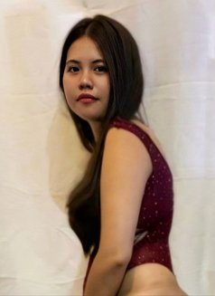 Jenny - escort in Manila Photo 5 of 6