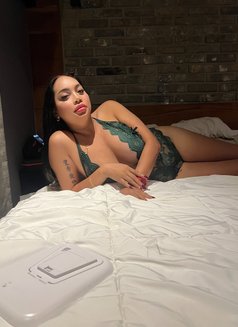 Jenny - escort in Tokyo Photo 4 of 19