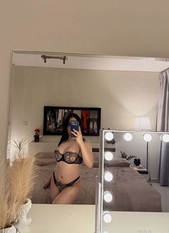 Jenny - Transsexual escort in Al Manama Photo 9 of 23