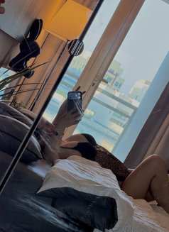 Jenny - Transsexual escort in Al Manama Photo 23 of 23