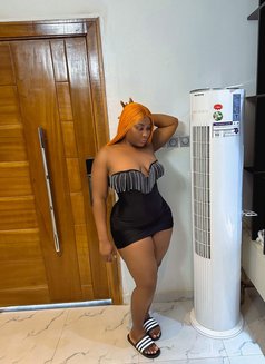 Jenny - puta in Nairobi Photo 1 of 1