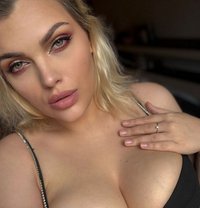 Jenny Hottest In - escort in Mumbai