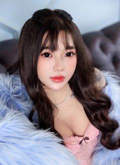 Jenny in Downtown - escort in Dubai Photo 2 of 9