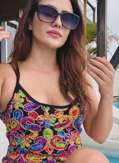 Jenny - escort in Candolim, Goa Photo 5 of 6